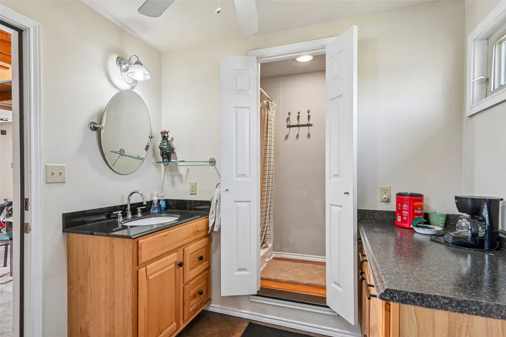130 County Road 1546 Morgan, TX 76671