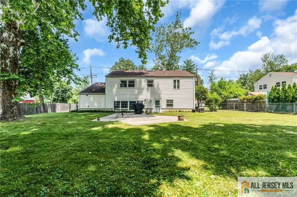499 Old Stage Road Spotswood, NJ 08884