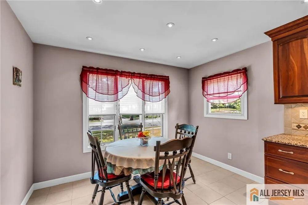 499 Old Stage Road Spotswood, NJ 08884