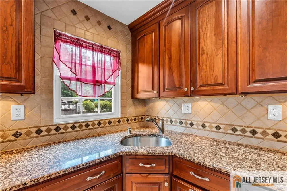 499 Old Stage Road Spotswood, NJ 08884