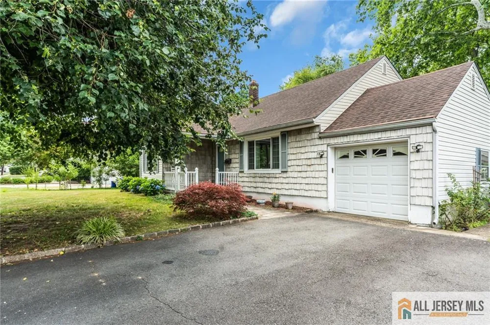 499 Old Stage Road Spotswood, NJ 08884