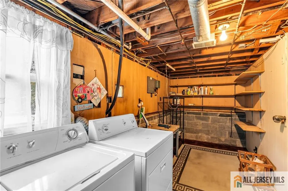 499 Old Stage Road Spotswood, NJ 08884