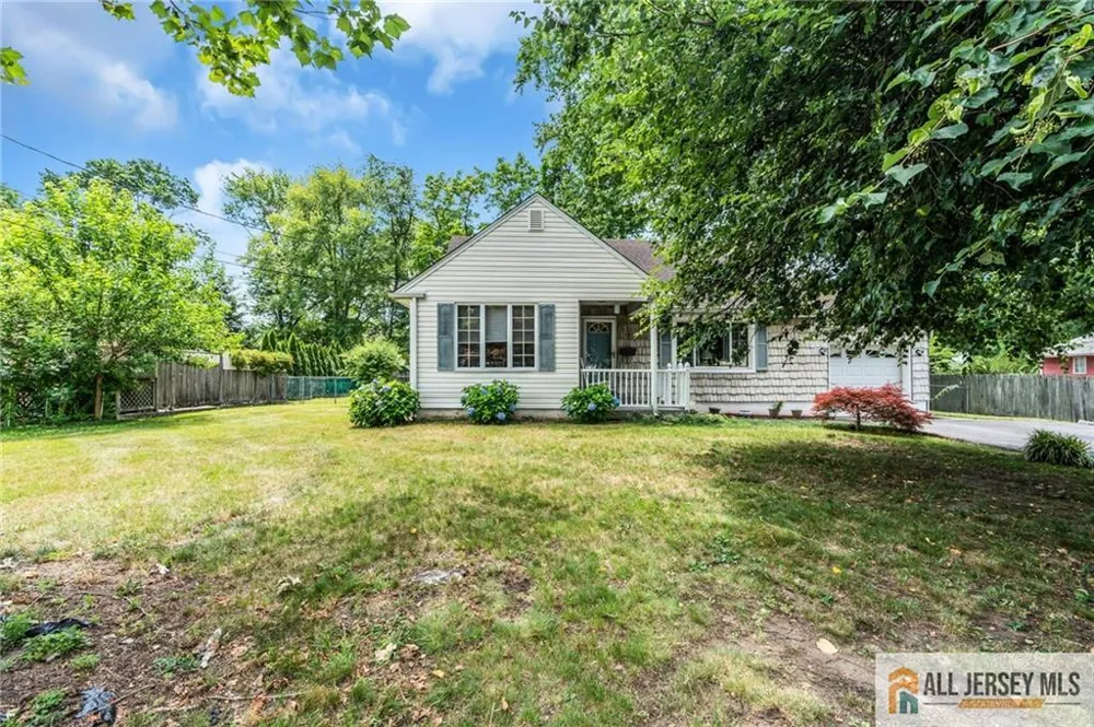499 Old Stage Road Spotswood, NJ 08884