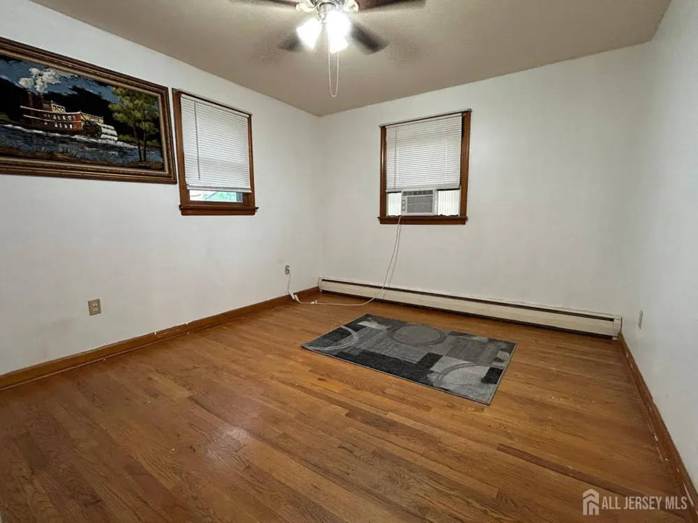 129 hampton Street Metuchen, NJ 08840