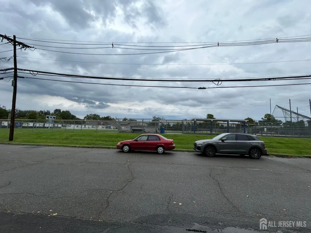 129 hampton Street Metuchen, NJ 08840