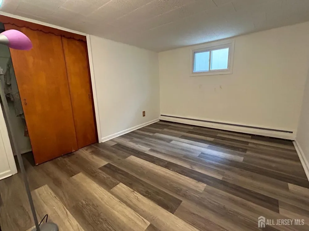 129 hampton Street Metuchen, NJ 08840
