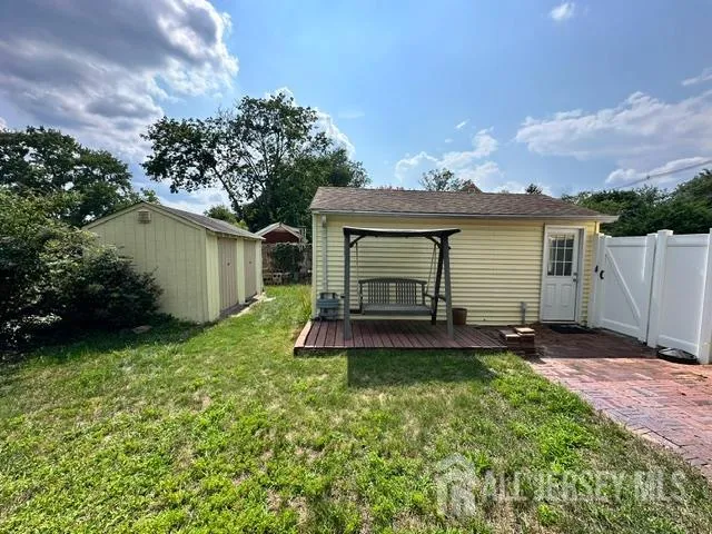 227 Old Stage Road Spotswood, NJ 08884