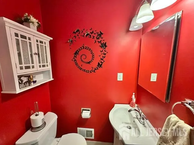 227 Old Stage Road Spotswood, NJ 08884