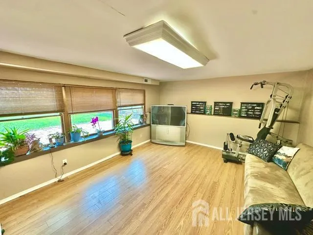 227 Old Stage Road Spotswood, NJ 08884