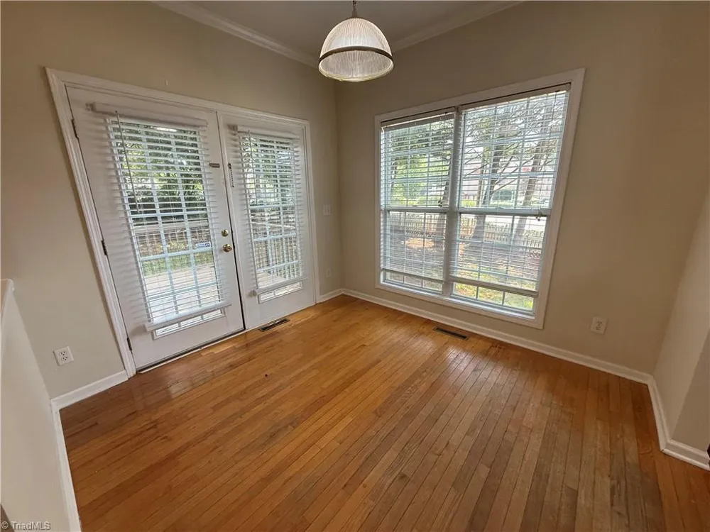 5101 Ivystone Lane Winston-Salem, NC 27104