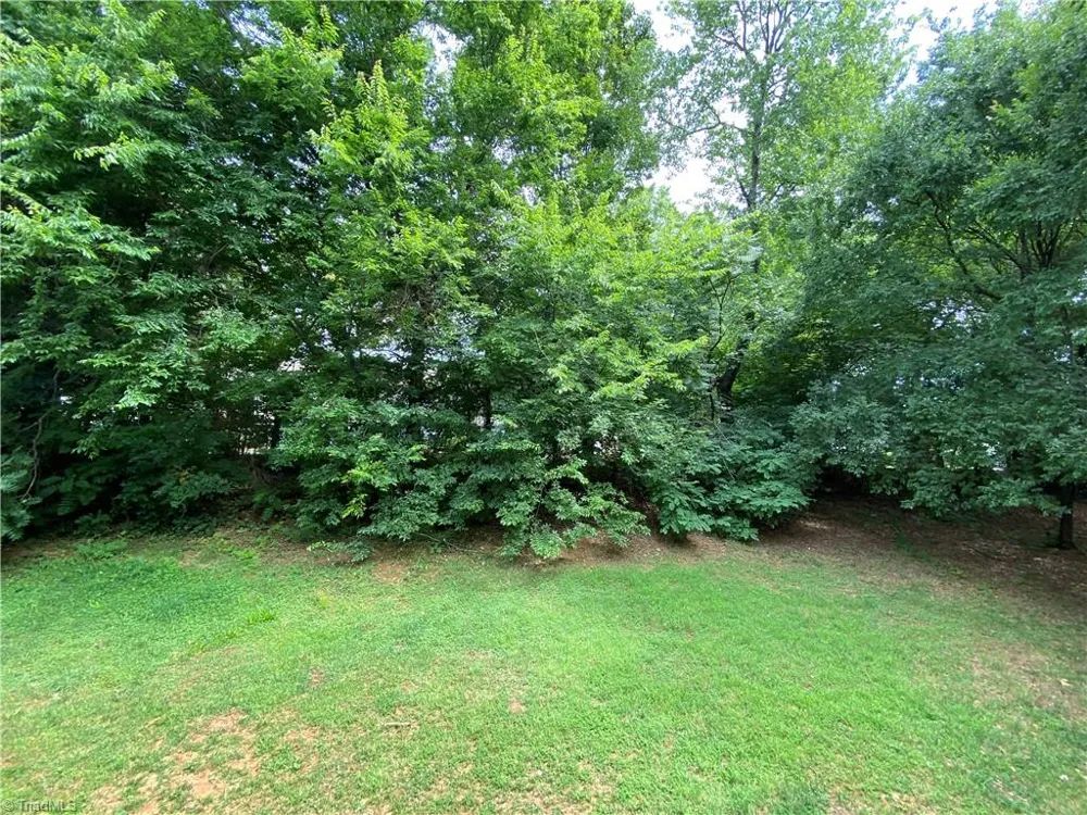 5101 Ivystone Lane Winston-Salem, NC 27104