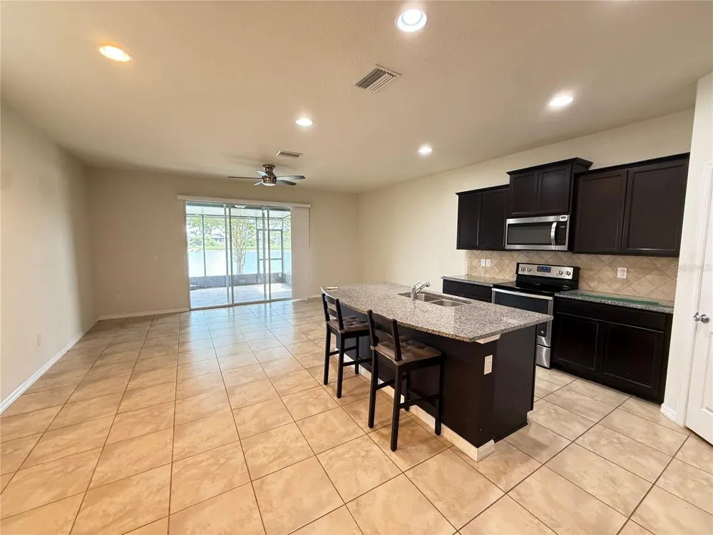 9154 HILLCROFT DRIVE Riverview, FL 33578