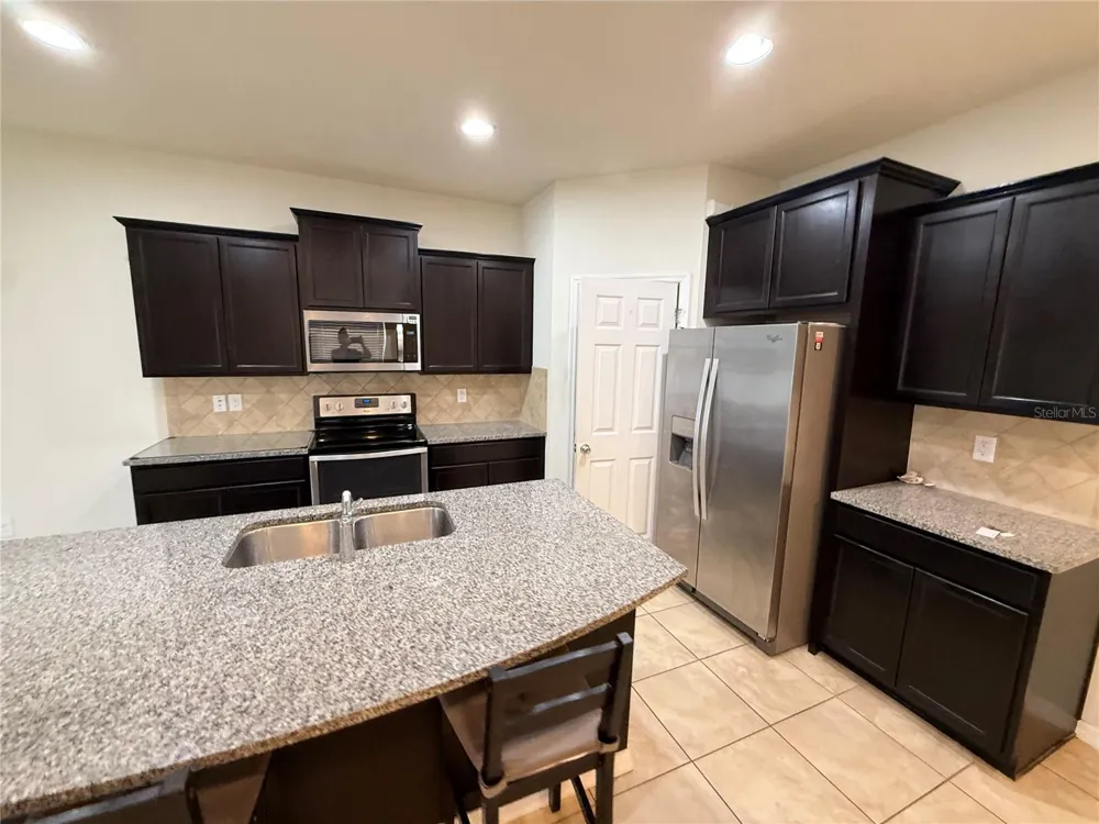 9154 HILLCROFT DRIVE Riverview, FL 33578