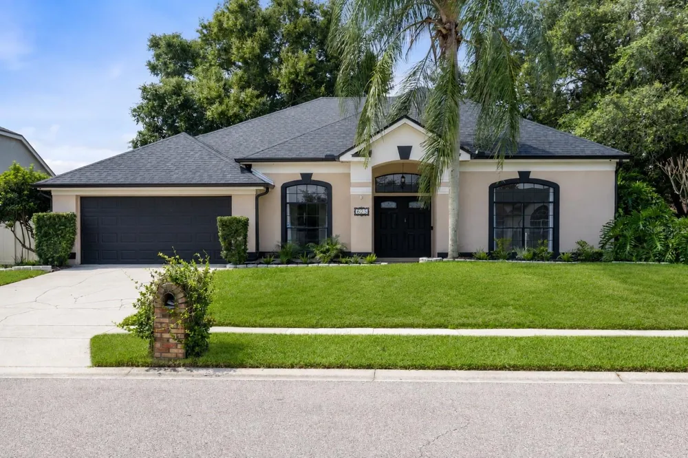 623 YORKSHIRE DRIVE Oviedo, FL 32765
