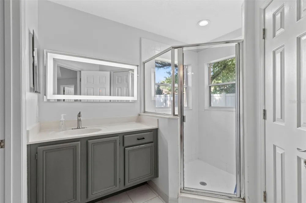 623 YORKSHIRE DRIVE Oviedo, FL 32765