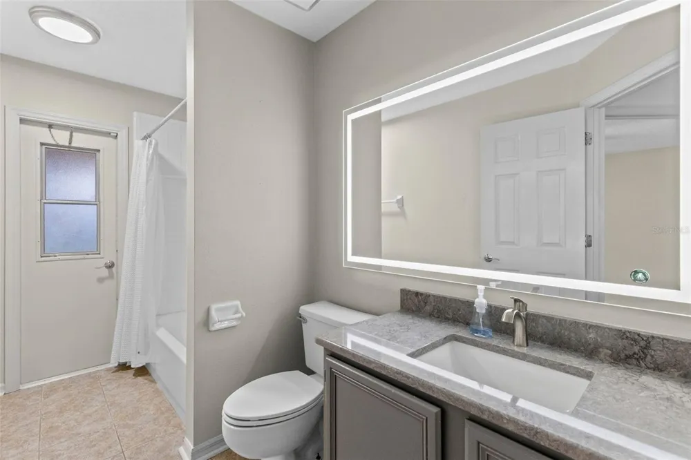 623 YORKSHIRE DRIVE Oviedo, FL 32765
