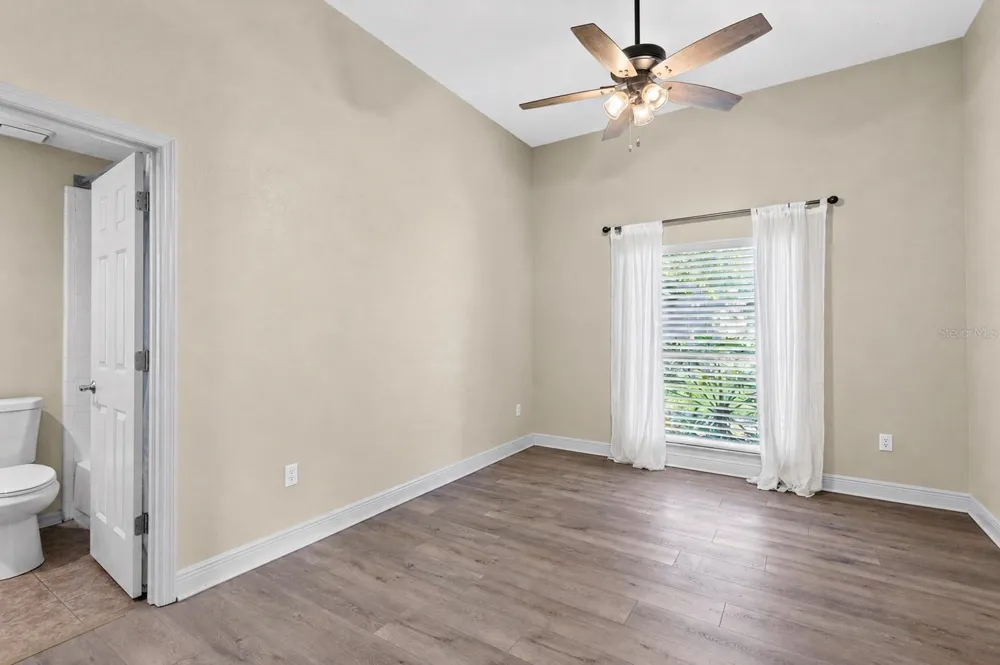 623 YORKSHIRE DRIVE Oviedo, FL 32765