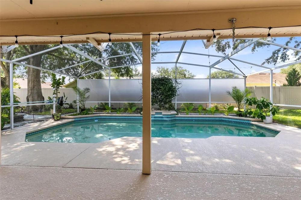623 YORKSHIRE DRIVE Oviedo, FL 32765