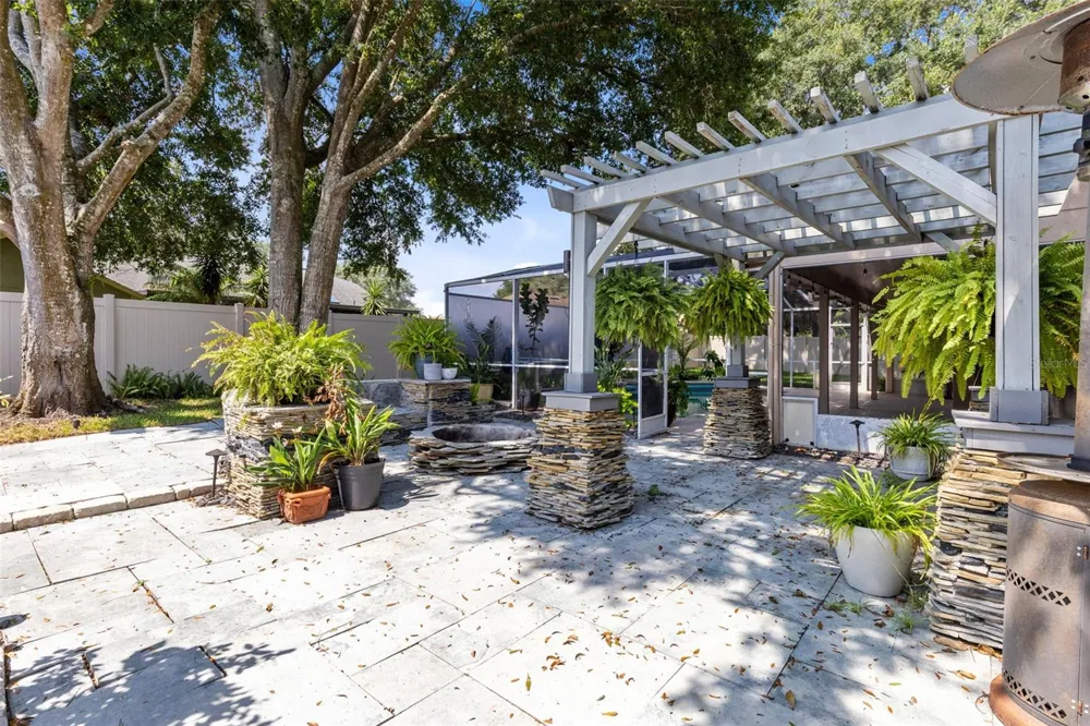 623 YORKSHIRE DRIVE Oviedo, FL 32765
