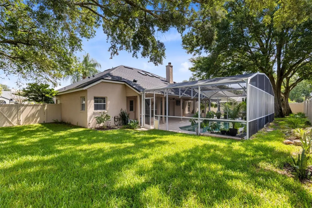 623 YORKSHIRE DRIVE Oviedo, FL 32765
