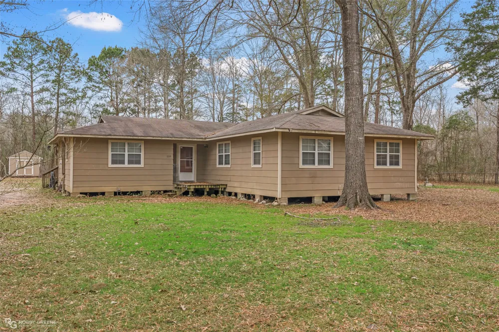 158 Edwards Road Doyline, LA 71023