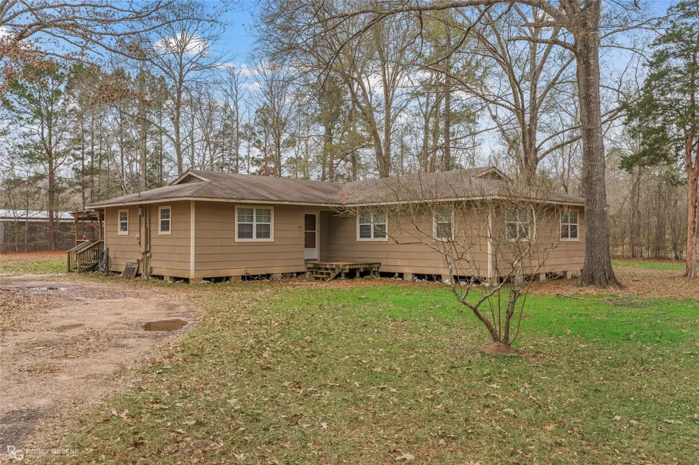 158 Edwards Road Doyline, LA 71023