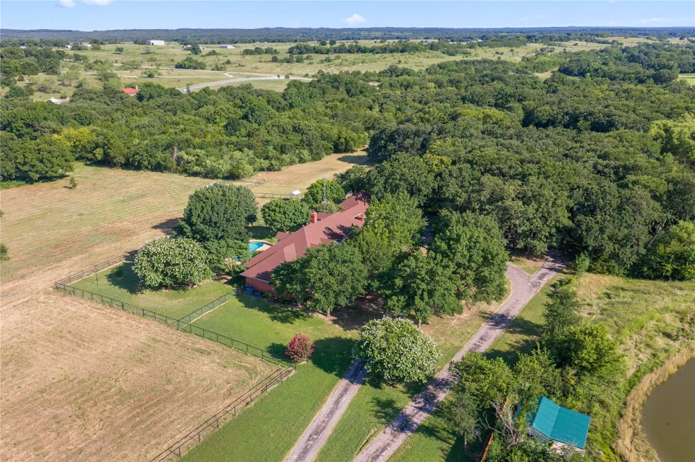 200 County Road 2130 Gainesville, TX 76240