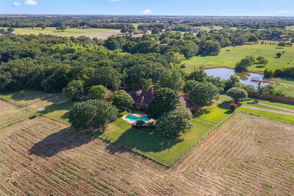 200 County Road 2130 Gainesville, TX 76240