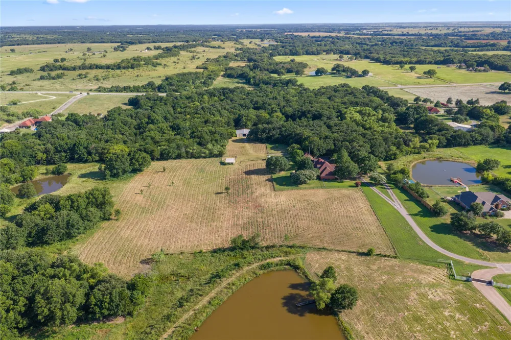 200 County Road 2130 Gainesville, TX 76240
