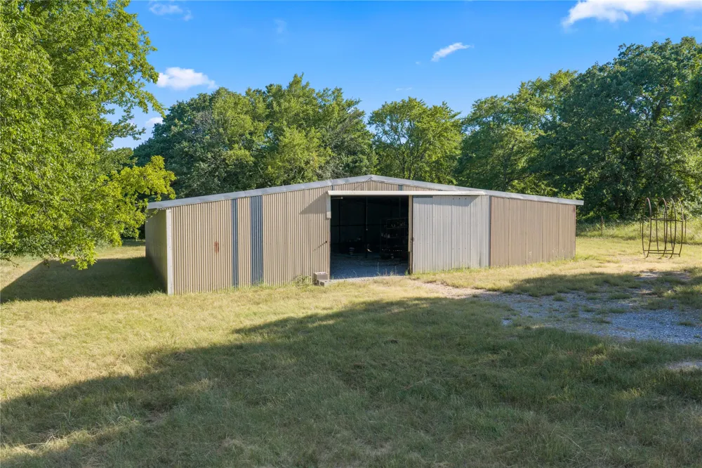 200 County Road 2130 Gainesville, TX 76240
