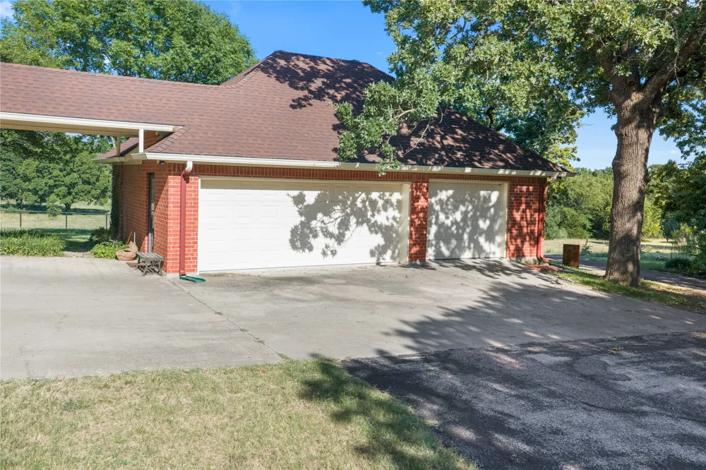 200 County Road 2130 Gainesville, TX 76240
