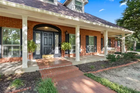 200 County Road 2130