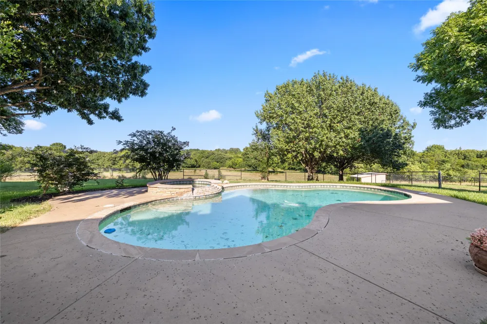 200 County Road 2130 Gainesville, TX 76240