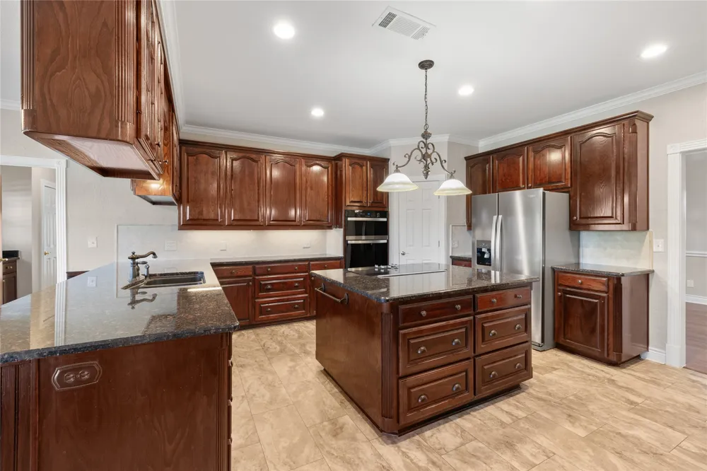 200 County Road 2130 Gainesville, TX 76240