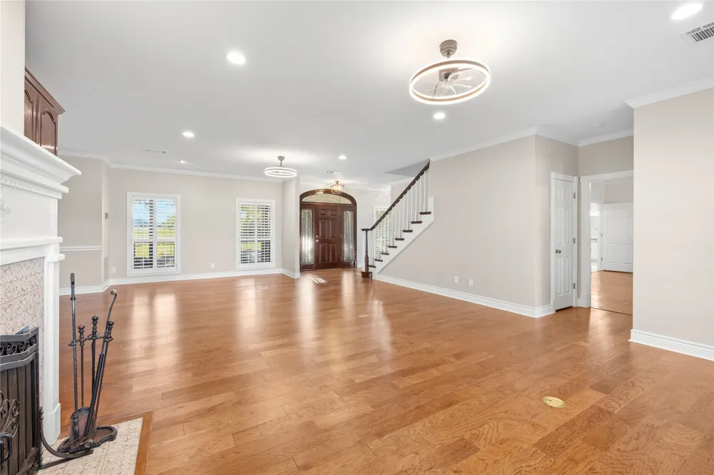200 County Road 2130 Gainesville, TX 76240