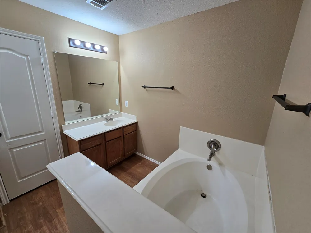 4512 Saddlebrook Drive Carrollton, TX 75010