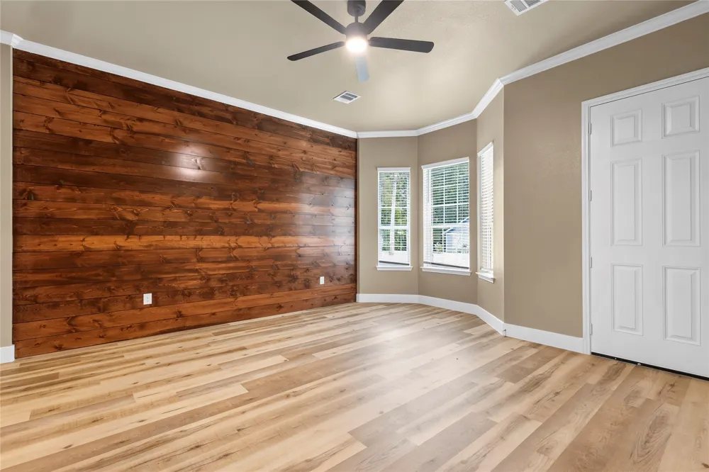 403 S 4th Street Bonham, TX 75418