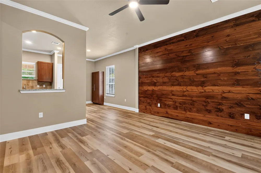 403 S 4th Street Bonham, TX 75418