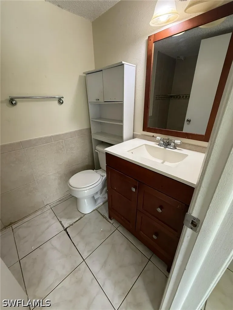 Santa Clara Drive #3 Naples, FL 34104