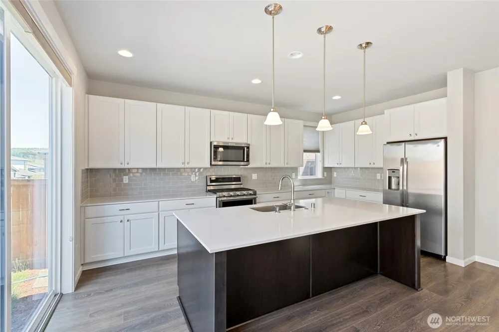 2412 NE Boulderstone Court Poulsbo, WA 98370