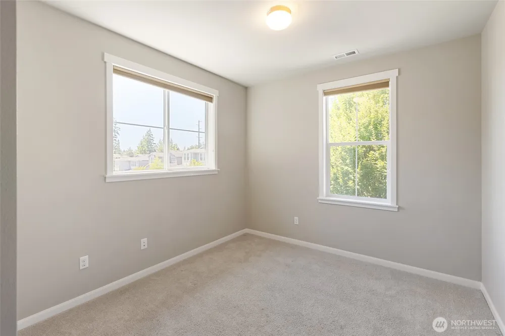 2412 NE Boulderstone Court Poulsbo, WA 98370