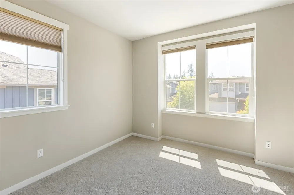 2412 NE Boulderstone Court Poulsbo, WA 98370