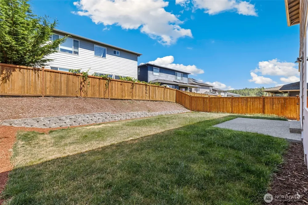 2412 NE Boulderstone Court Poulsbo, WA 98370