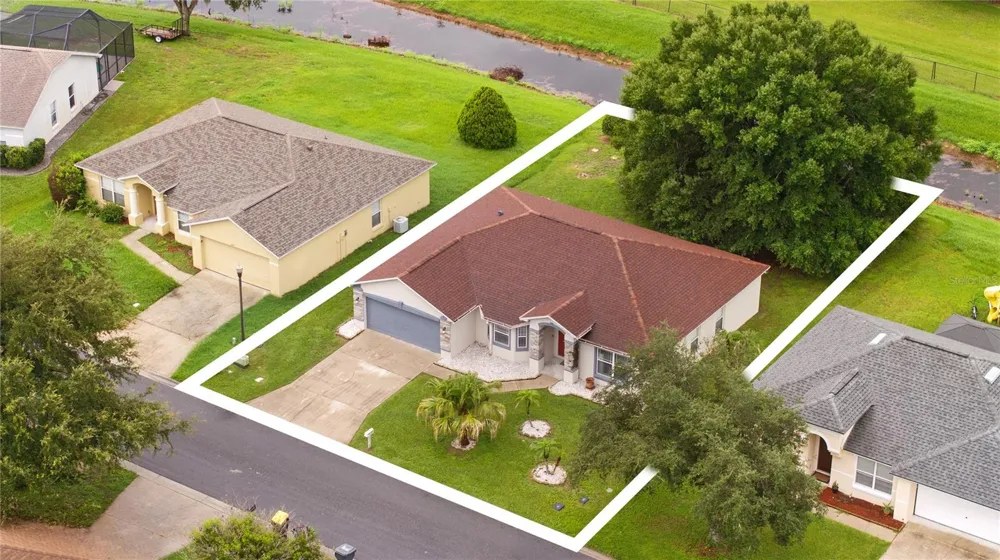 8207 WESTMONT TERRACE DRIVE Lakeland, FL 33810