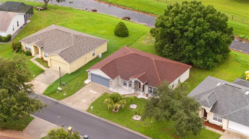 8207 WESTMONT TERRACE DRIVE Lakeland, FL 33810