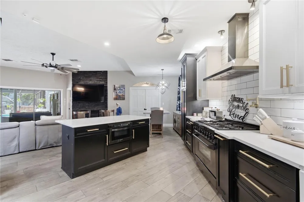 2860 BRIARWOOD LANE Palm Harbor, FL 34683