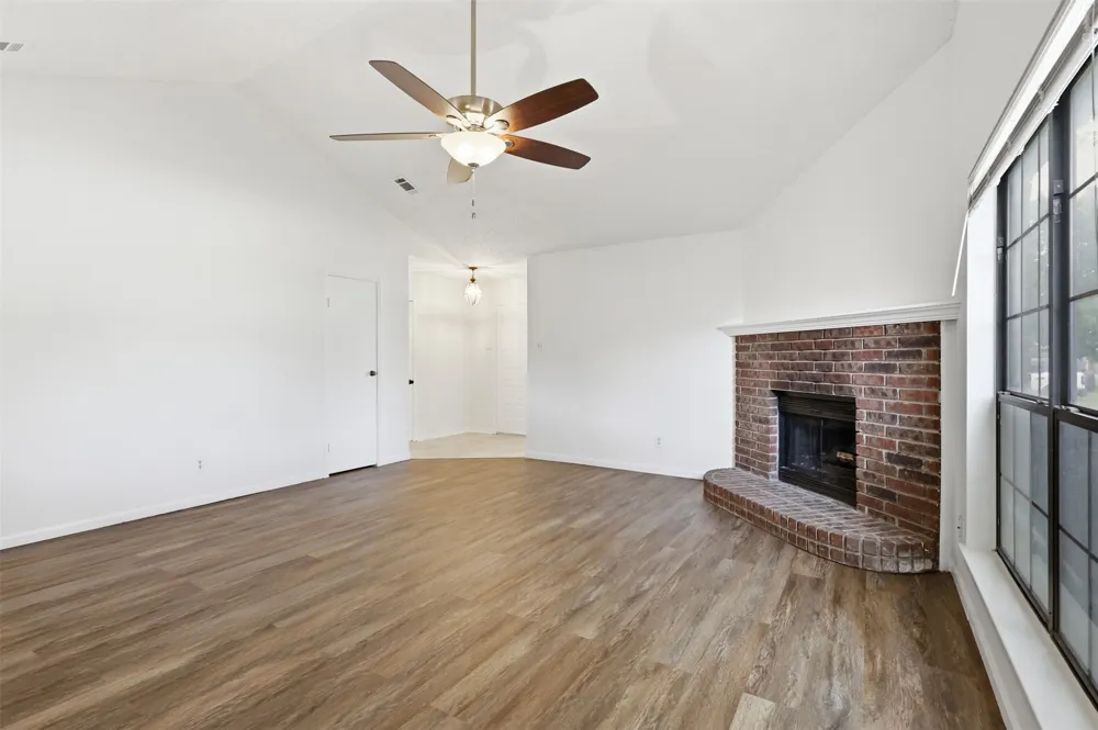 3612 Glenview Drive Corinth, TX 76210