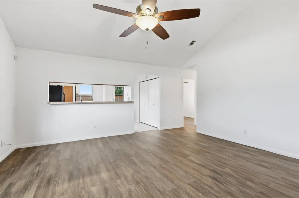 3612 Glenview Drive Corinth, TX 76210