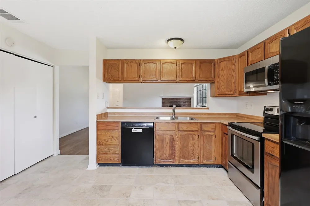 3612 Glenview Drive Corinth, TX 76210