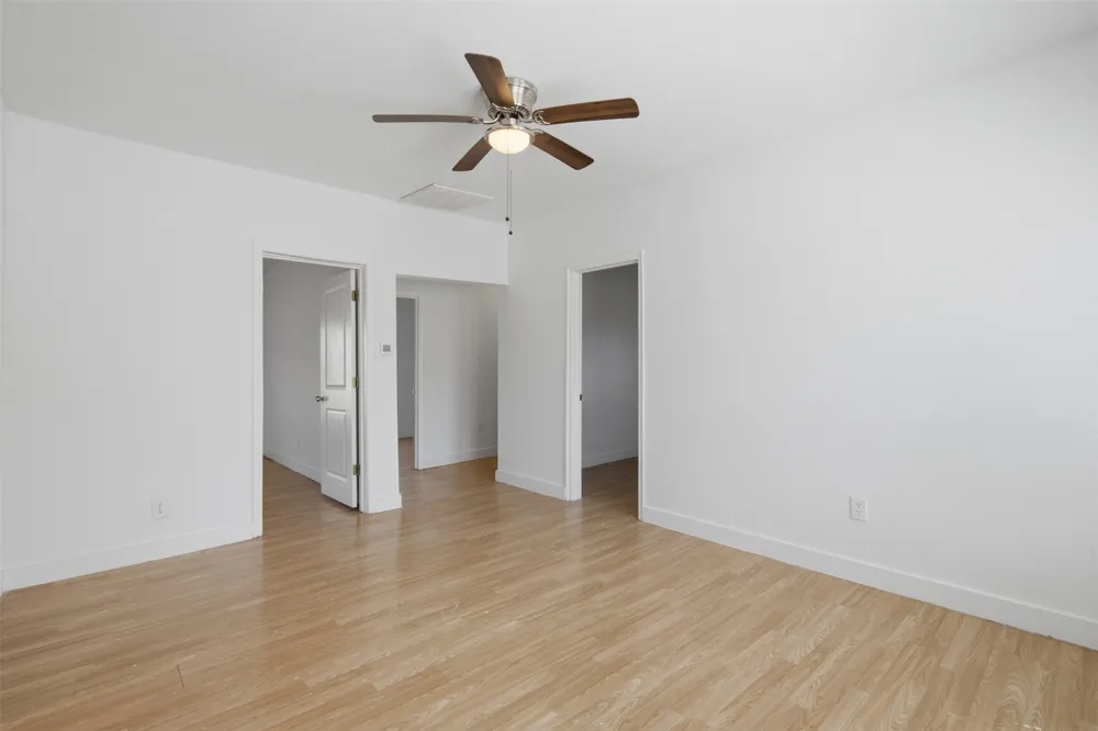 406 E Grayson Street Leonard, TX 75452